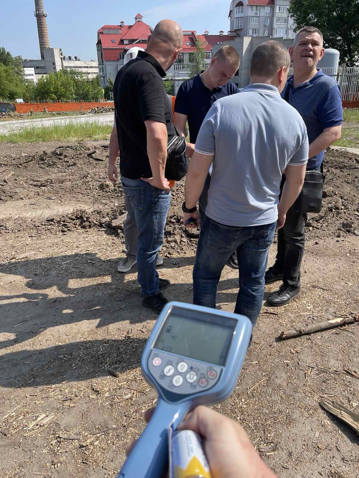 Пошук підземного силового кабелю